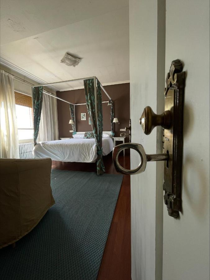 Hostal El Botero Monreal del Campo Exteriér fotografie